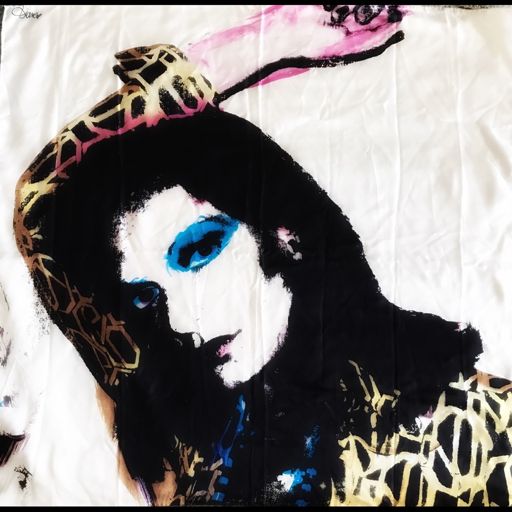 DVF Andy Warhol silk scarf 34-34in